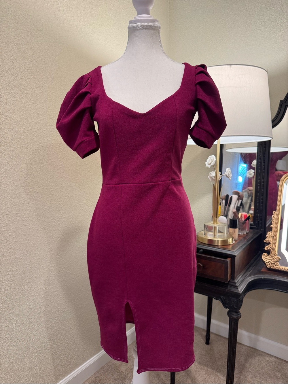 VENUS Magenta Puff Sleeve Midi Dress